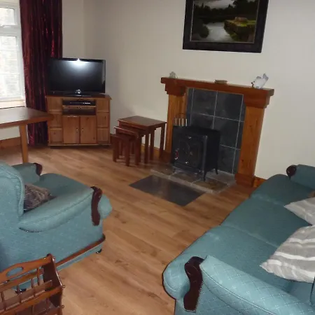 Castlehamilton And Activity Centre Tatil Evi