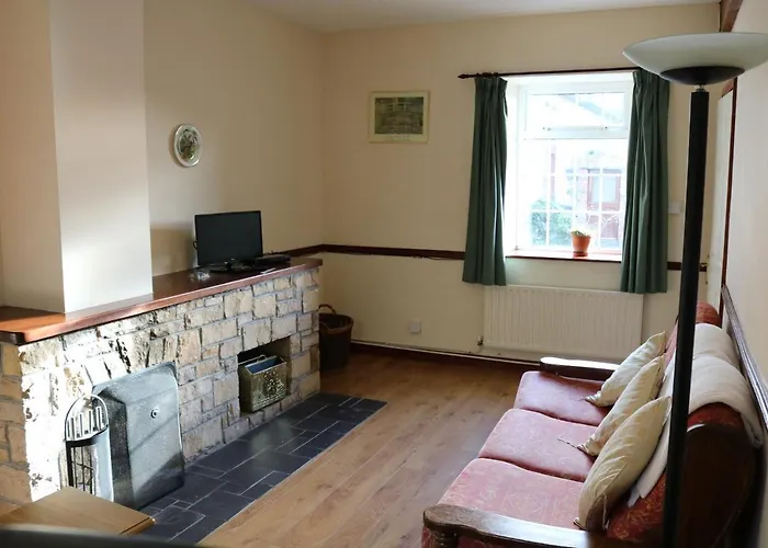 Castlehamilton And Activity Centre *