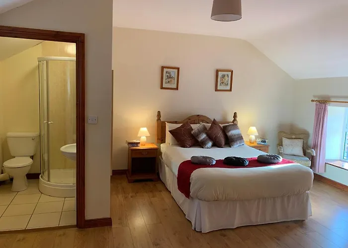 Castlehamilton And Activity Centre *