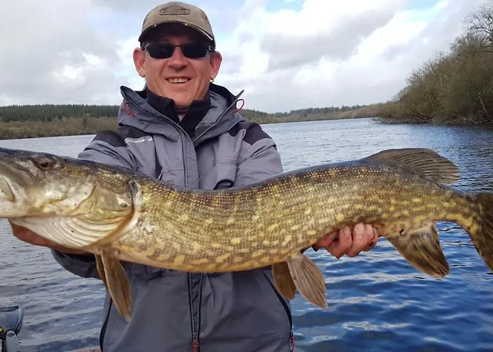 Castlehamilton And Activity Centre *